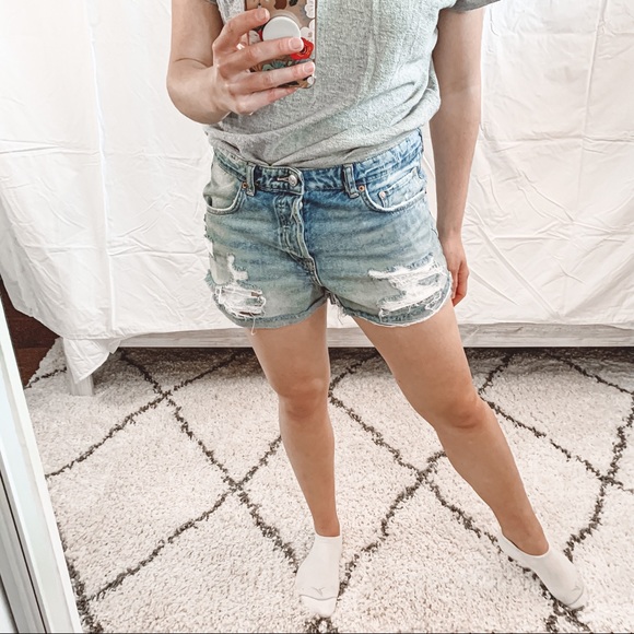 H&M & Denim Ripped Jean Shorts Sz 8 - Picture 7 of 8